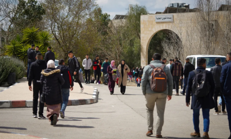 بحث جامعي: غالبية الطلاب يعتمدون "شبكة قدس" مصدراً للمعلومات