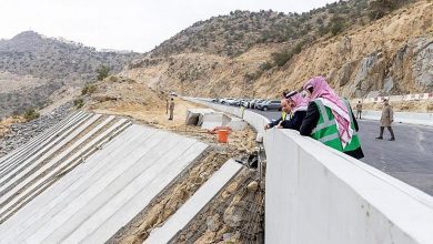 أمير عسير يتفقَّد عددًا من المشروعات التنموية في محافظة النماص