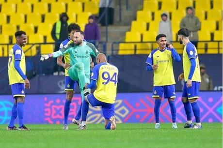 رونالدو يتفاعل مع هدف النصر بعد مغادرة المدرجات (فيديو)