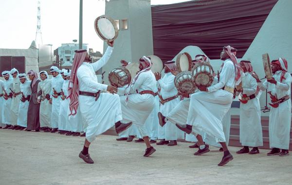 مهرجان قمم الدولي للفنون الأدائية الجبلية يختتم فعالياته بأبها