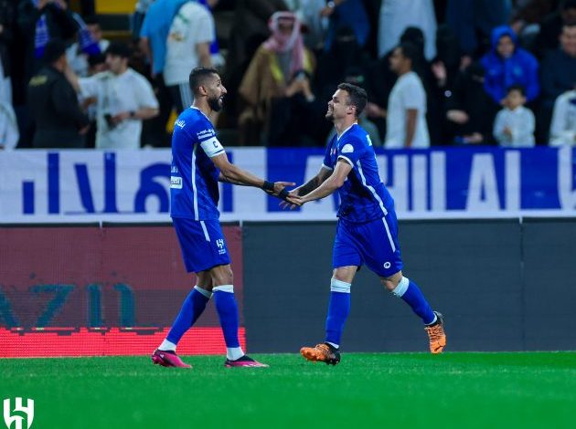 الهلال يستعيد طريق الانتصارات برباعية في شباك التعاون