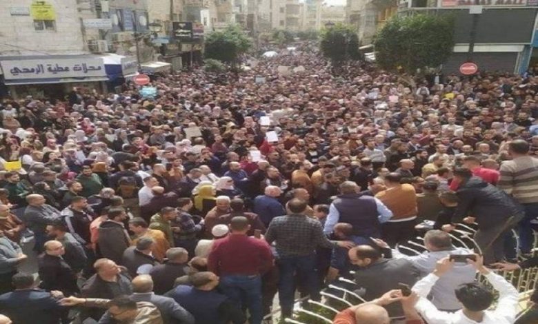 حراك المعلمين الموحد يمهل الحكومة 24 ساعة لإلغاء كافة العقوبات التي صدرت بحق المعلمين 