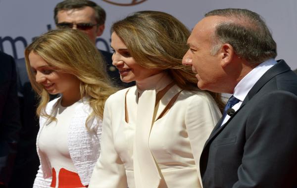 Princess Iman and Queen Rania on August 26, 2015 in Jouy-en-Josas, near Paris. AFP PHOTO / ERIC PIERMONT