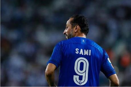 أسطورة الهلال يودع عبد الله عطيف