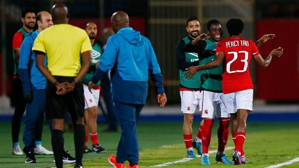 الشوط الأول .. الأهلي يتقدم على الترجى بهدف بيرسى تاو