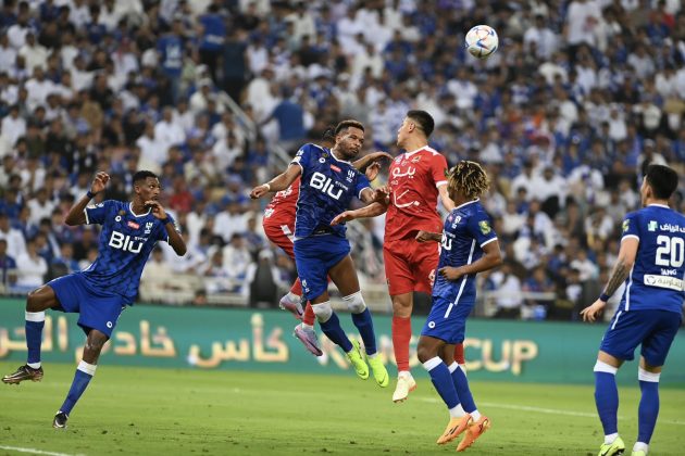 الهلال يتوج بلقب كأس الملك بفوز دراماتيكي على الوحدة