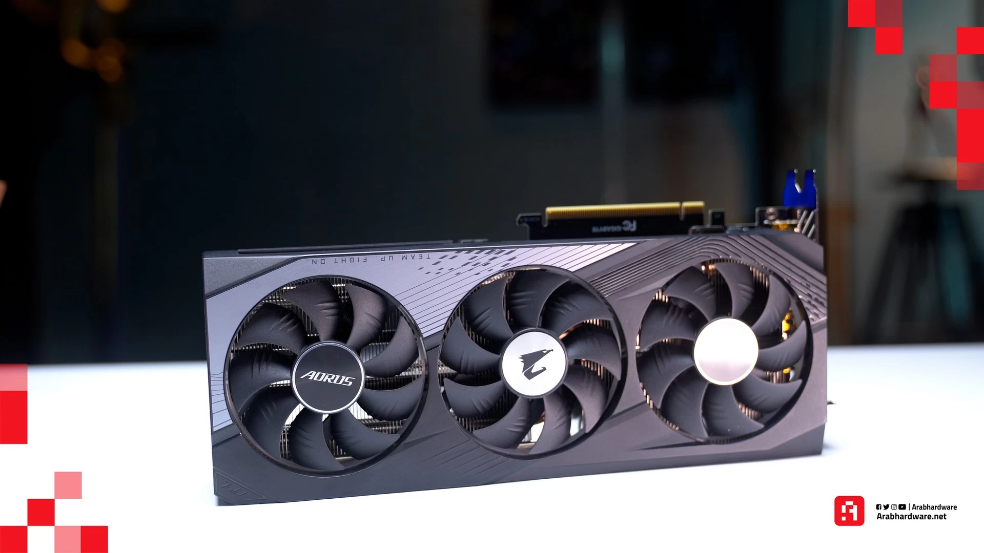 التصميم الخارجي لكارت RTX 4060 Ti Aorus Elite