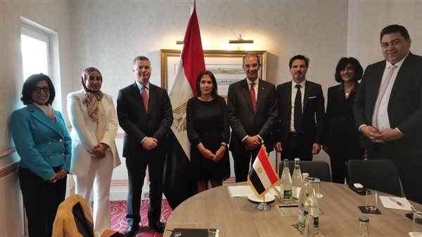 وزير الاتصالات يناقش مع منظمة OECD تعزيز التعاون فى وضع السياسات الخاصة بالتكنولوجيات البازغة