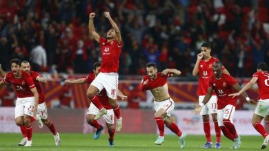 African Super Cup - Final - Al Ahly SC v Raja Casablanca - Ahmed bin Ali Stadium, Al Rayyan, Qatar - December 22, 2021 Al Ahly's Mohamed Sherif and teammates celebrate after winning the penalty shoot-out REUTERS/Amr Abdallah Dalsh - أرشيفية من رويترز