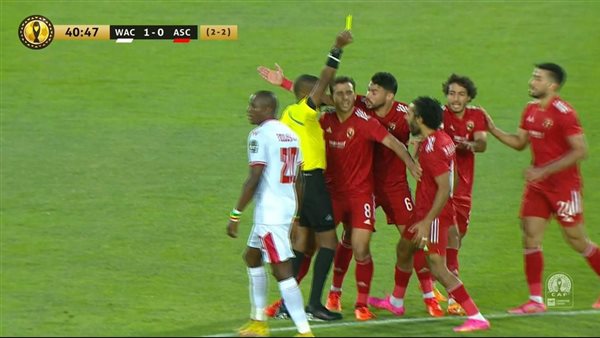 الشوط الأول .. الوداد يتقدم على الأهلي بهدف ويقترب من الأميرة السمراء