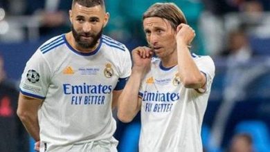 بنزيما يورط رئيس ريال مدريد مع مودريتش (فيديو)