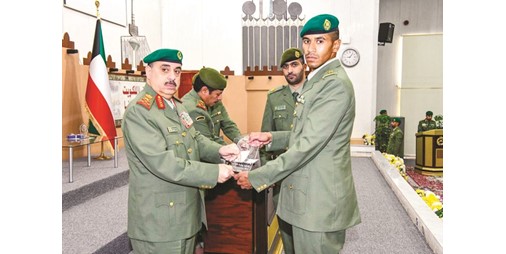 تخريج عدد من دورات الطلبة الضباط في الحرس