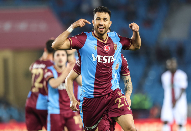 محمود حسن تريزيجيه، لاعب طرابزون سبور