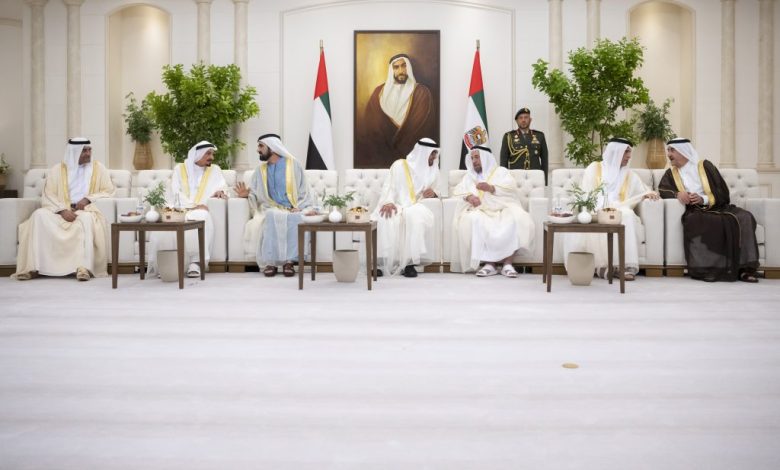 رئيس الدولة يستقبل حكام الإمارات بمناسبة عيد الأضحى