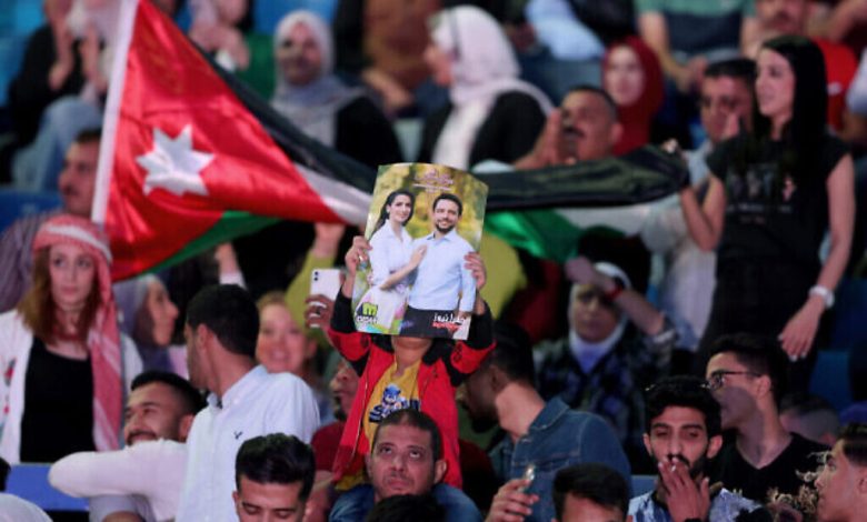 عقد قران ولي عهد الأردن الأمير حسين والسعودية رجوة آل سيف