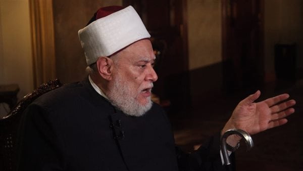 علي جمعة يكشف تفاصيل اتصال مرسي به ودعوته للصلاة معه بالأزهر