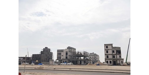 5 شروط يجب توافرها بالشركة المحلية المنفذة لمشروع المباني العامة لـ 4 ضواح في المطلاع