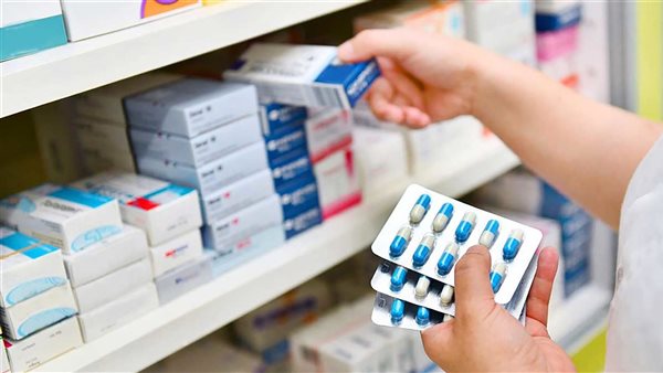 صناعة الدواء تكشف موعد حل أزمة النواقص.. ربنا هيفرجها علينا