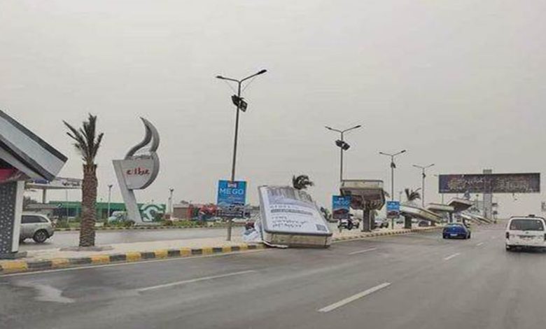 بعد تداول منشور عنها.. صيانة لافتة إرشادية على الطريق الدائري وإعادة تركيبها