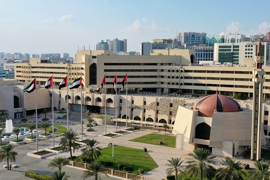 بلدية أبوظبي تنفذ حملة لرصد مخالفات بناء الوحدات والقواطع غير المطابقة للترخيص
