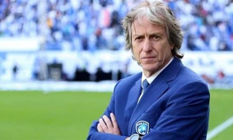 رسميا.. الهلال يتعاقد مع البرتغالي خيسوس لتدريب الفريق