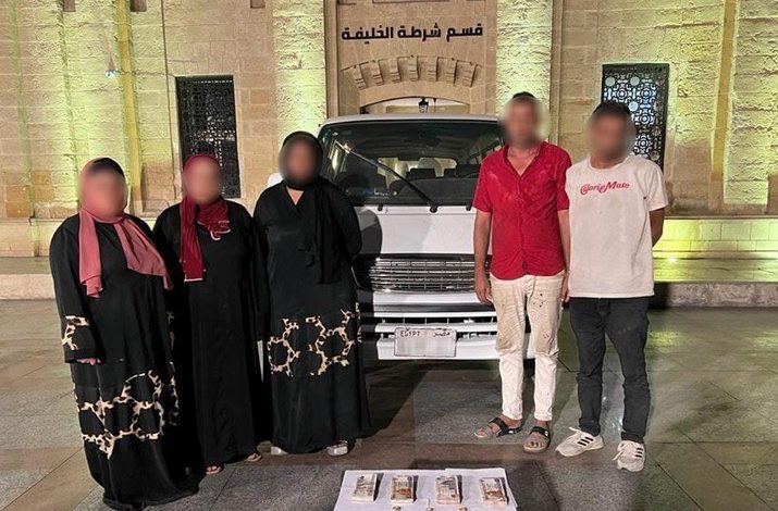 ضبط 3 سيدات وشخصين متهمين بسرقة مشغولات ذهبية من محل مصوغات في 6 أكتوبر
