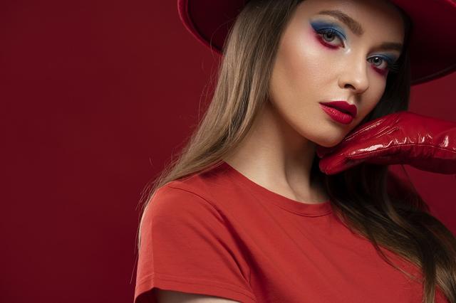 لا تفوتي تجربة هذه الصيحات الأربع الأجمل من مكياج صيف 2023 على TikTok