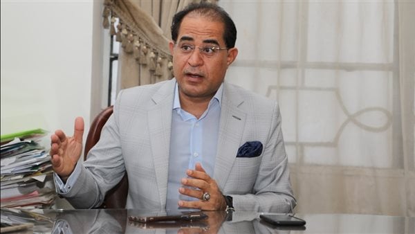 ممدوح عباس ليس له علاقة بالحجز على أموال الزمالك