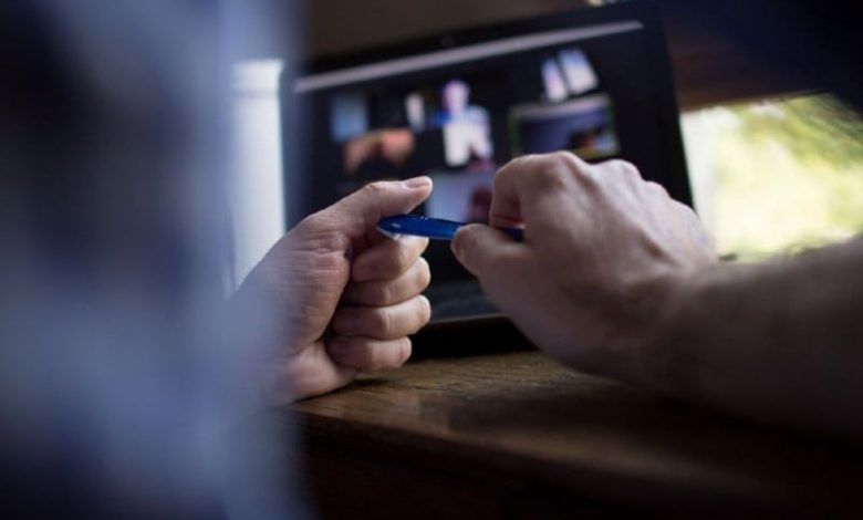 العنف على مواقع التواصل الاجتماعي .. مطالب التقنين تصطدم بصعوبة التطبيق