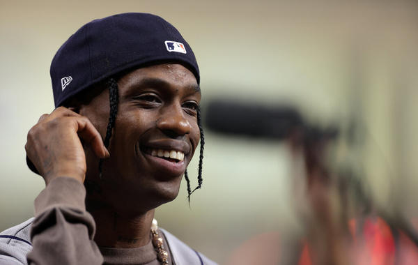 ترافيس سكوت Travis Scott (مصدر الصورة : Carmen Mandato / GETTY IMAGES NORTH AMERICA / Getty Images via AFP)