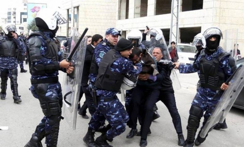 الأجهزة الأمنية تلاحق الأسرى المحررين في الضفة