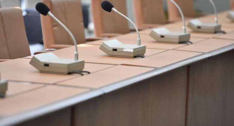 «التعليمية» البرلمانية تدرس أسباب إيقاف بعثات التخصصات الطبية إلى مصر والأردن