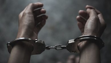 القبض على شخص اثر قيامه بسرقة سيارة اسعاف من المستشفى