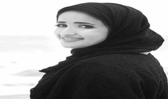 المصممة حصة الفلاسي تؤكد أنها تجد الإلهام في الثقافات المختلفة