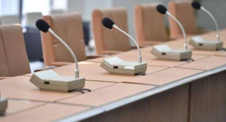 المناصب القيادية في الجامعة على طاولة «التعليمية» البرلمانية
