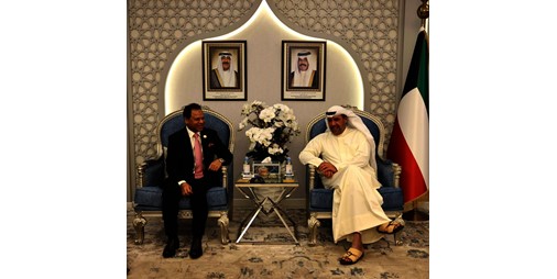 بالفيديو وزير الدفاع بحث مع رئيس الأركان البنغلاديشي تعزيز التعاون والعمل المشترك بين البلدين