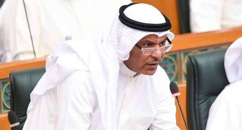بدر سيار: من لا يتسع صدره لانتقاد الشعب لا يستحق تمثيله