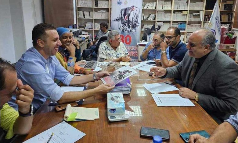 جانب من التحضيرات النهائية للمهرجان التجريبي