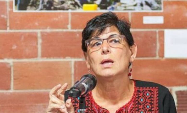 طلبة في جامعة ولاية سان فرانسيسكو يطالبون بوقف التضييق على أكاديمية فلسطينية