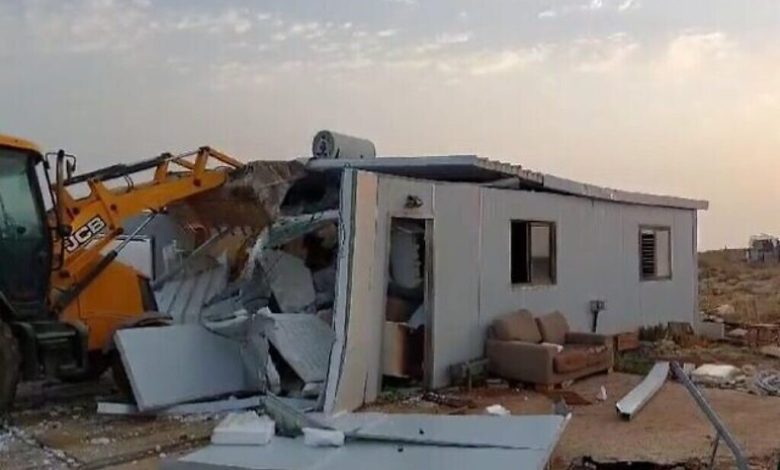 في خطوة نادرة، القوات الإسرائيلية تخلي بؤرة استيطانية غير قانونية في الضفة الغربية