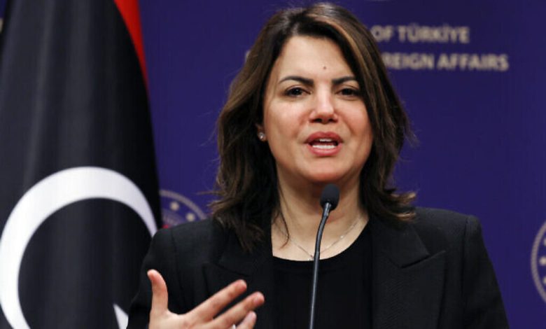 ليبيا تقيل وزيرة خارجيتها وسط الغضب الذي أثاره لقاؤها غير المسبوق مع نظيرها الإسرائيلي