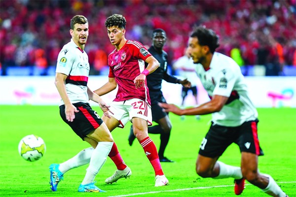 «كاف» يعتمد زيادة الجائزة المالية لكأس السوبر الأفريقي