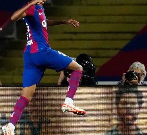 راموس يهدي الانتصار إلى برشلونة بهدف عكسي