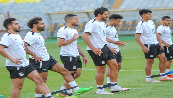 إقامة معسكر المنتخب المصري ومباراتيه الوديتين أمام زامبيا والجزائر في العين