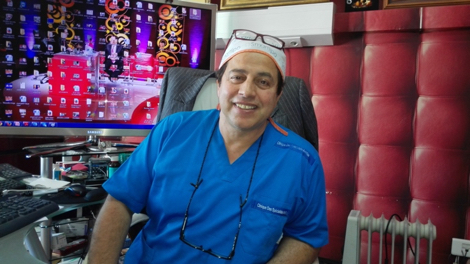 التازي ينهار باكيا في جلسة الاستماع إلى المتهمين بعد تأكيد إحدى المتهمات مساعدته للمرضى في وضعية اجتماعية صعبة