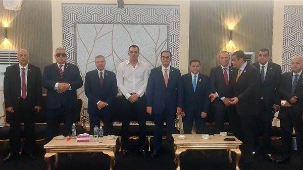 الرئيس السيسي ارسي قواعد التعددية الحزبية فى مصر