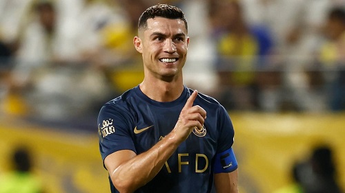 بعد فوز النصر.. رونالدو يوجه رسالة للجماهير الإيرانية