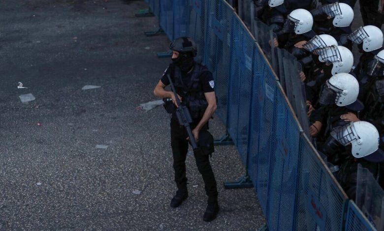 تقرير: الولايات المتحدة تسلم السلطة الفلسطينية مركبات مدرعة وأسلحة لقمع الهجمات في الضفة الغربية