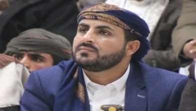 رئيس وفد الحوثيين يأمل أن تُتوج لقاءات الرياض بتقدم ملموس