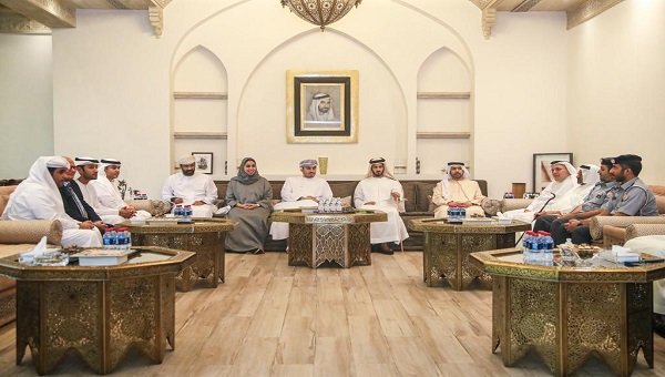 زايد بن حمد يستعرض آفاق التعاون المشترك مع وفد الاتحاد العماني للفروسية والسباق